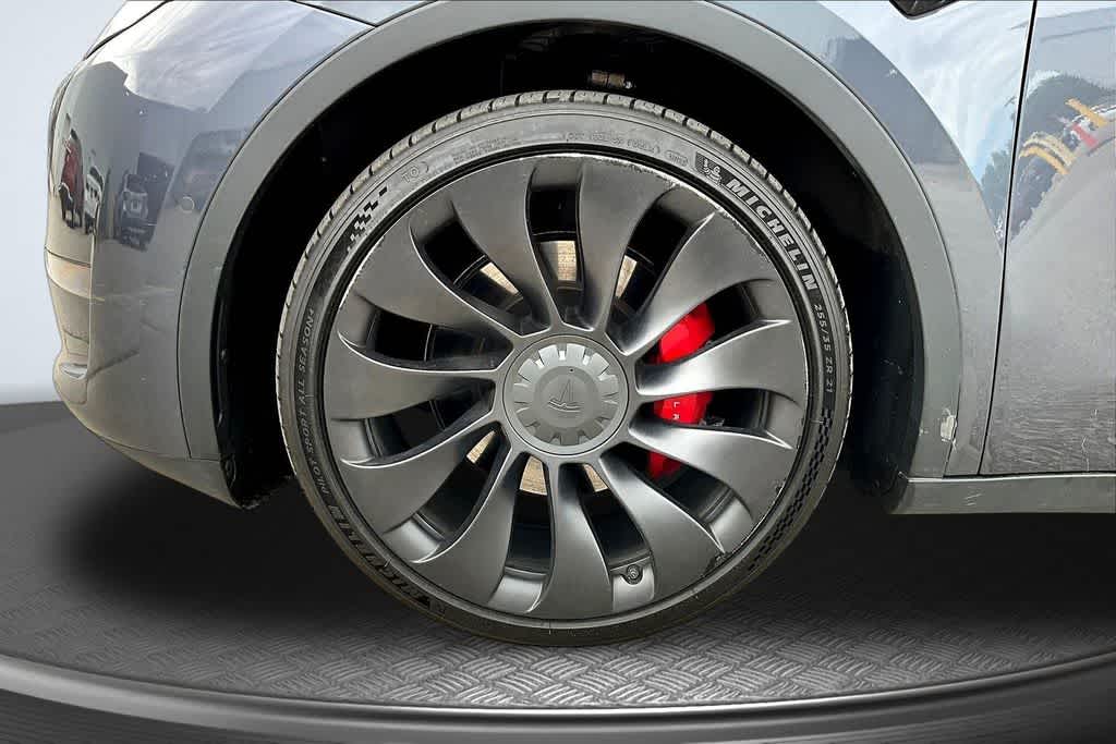 Thumbnail: 2022 Tesla Model Y - 8