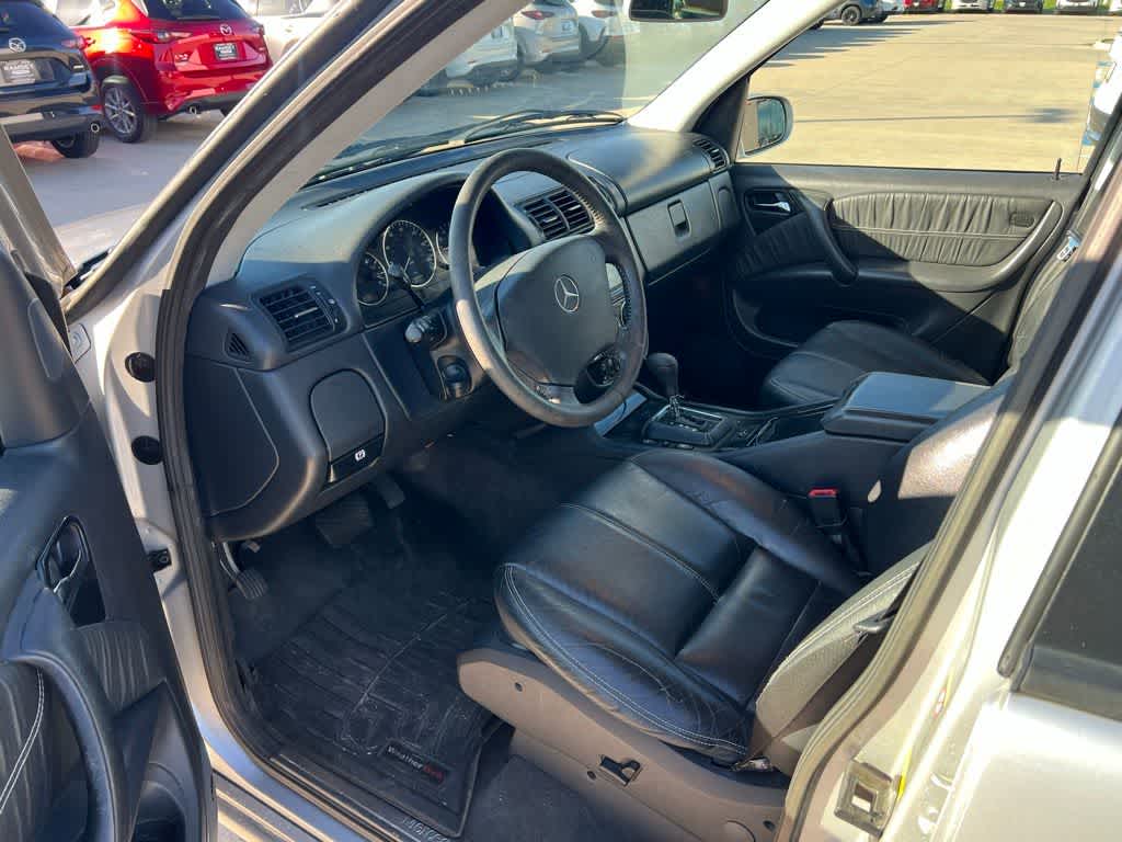 Used 2004 Mercedes-Benz M-Class ML350 with VIN 4JGAB57E44A506617 for sale in Urbandale, IA