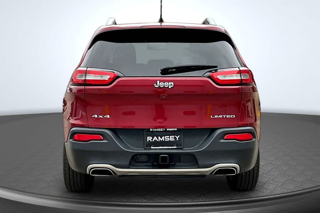Thumbnail: 2017 Jeep Cherokee - 3