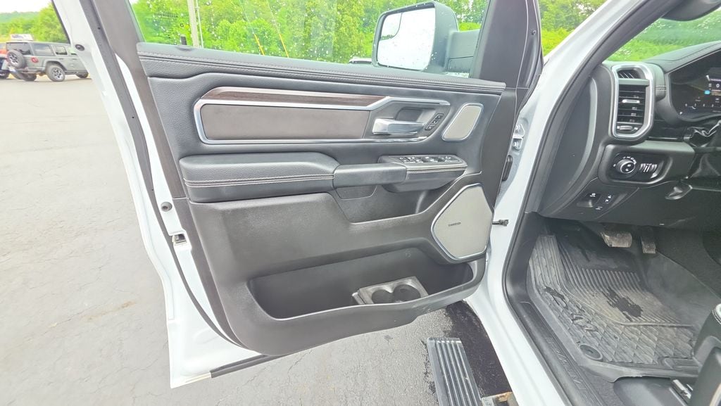 2025 RAM Ram 1500 Pickup Laramie - Photo 25