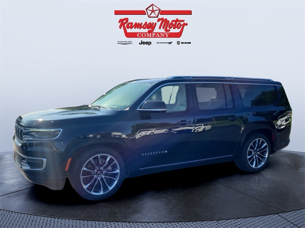 2024 Jeep Wagoneer L Series III's photo