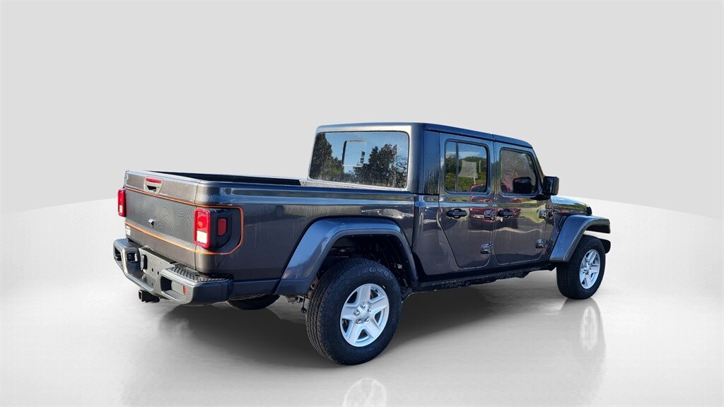 2022 Jeep Gladiator Sport photo 4