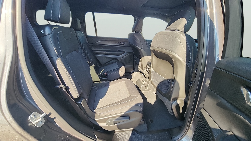 2025 Jeep Grand Cherokee L Laredo - Photo 18