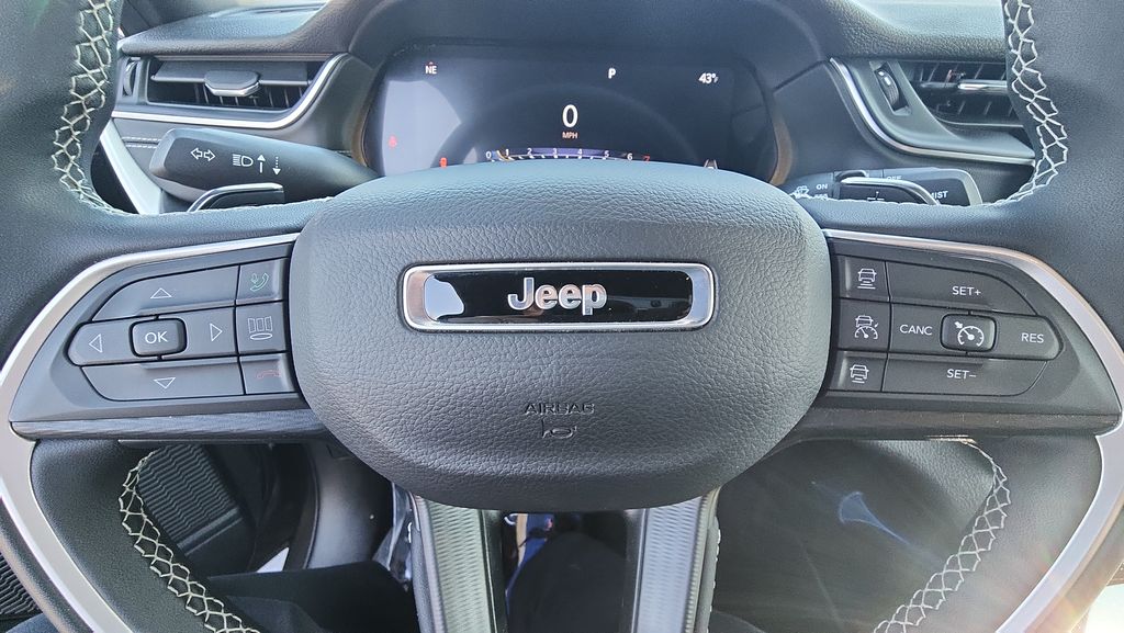 2025 Jeep Grand Cherokee L Laredo - Photo 23