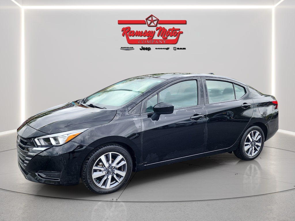 2023 Nissan Versa Sedan SV