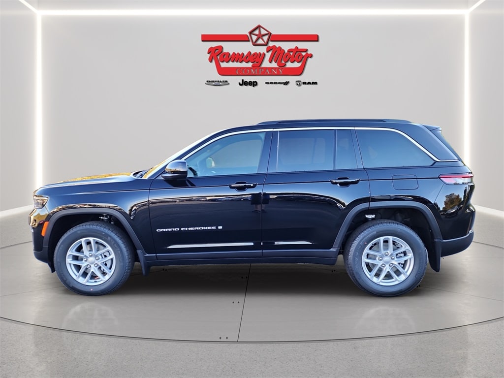 New 2025 Jeep Grand Cherokee LAREDO X 4X4 Sport Utility