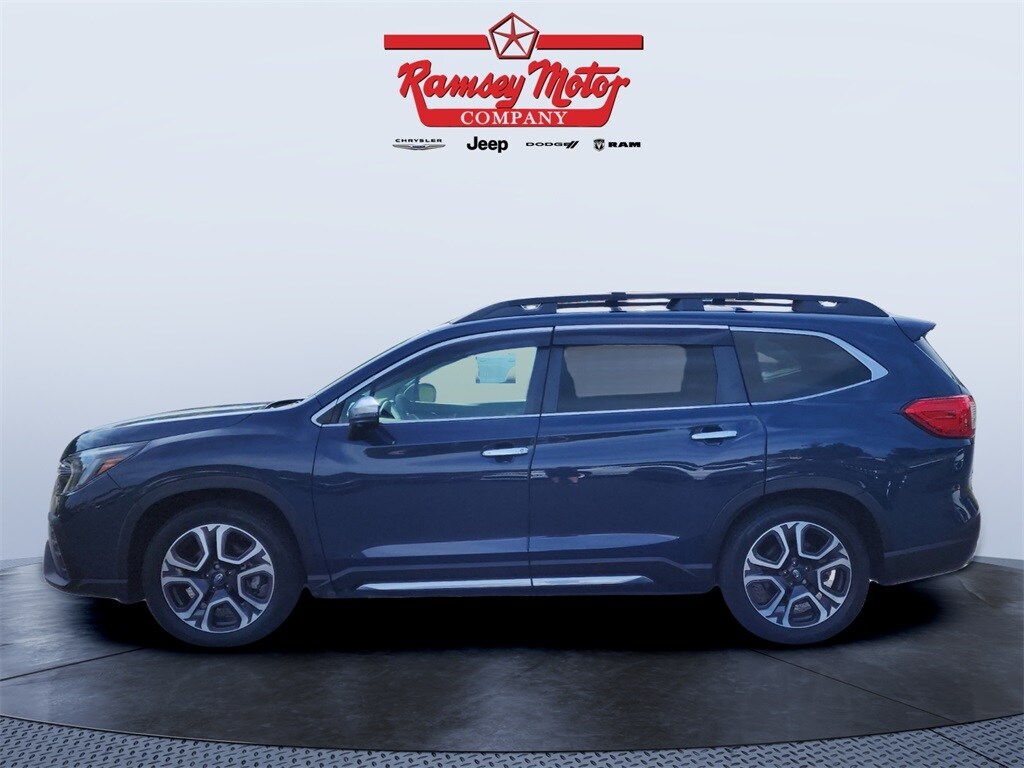 2023 Subaru Ascent Touring photo 2