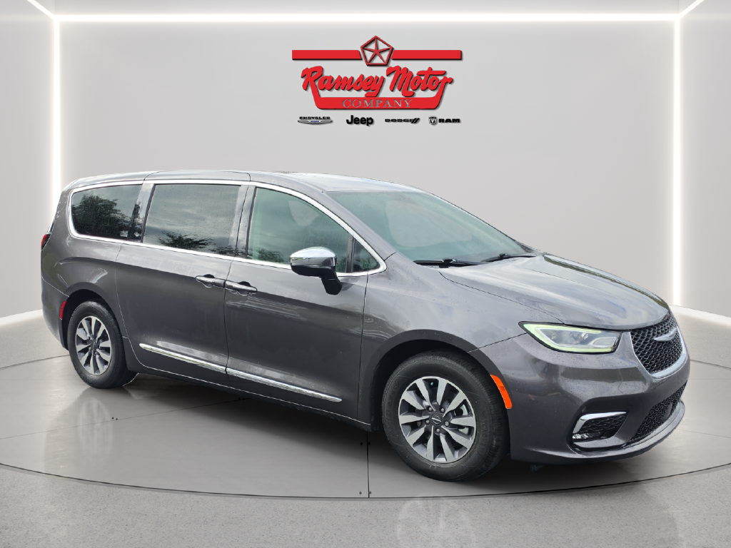 2023 Chrysler Pacifica Hybrid