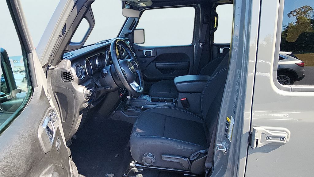 2022 Jeep Wrangler Unlimited Rubicon 4XE - Photo 13