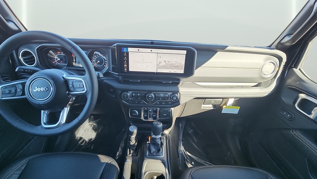 2026 Jeep Wrangler 4-Door Sahara - Photo 12