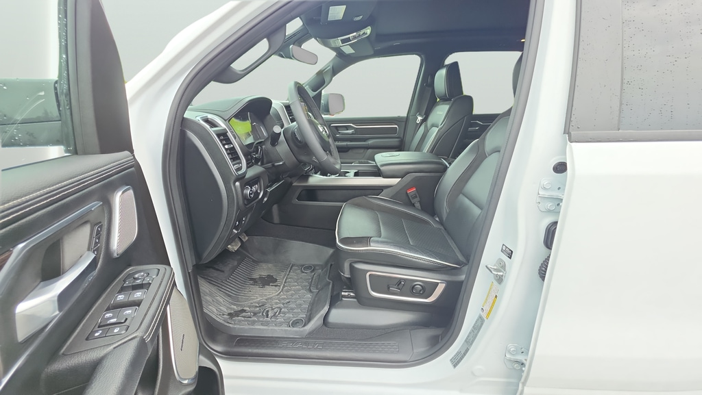 2025 RAM Ram 1500 Pickup Laramie - Photo 15