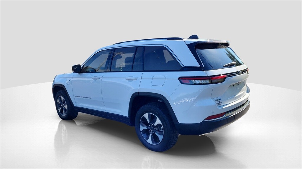 2022 Jeep Grand Cherokee Limited 4xe photo 3