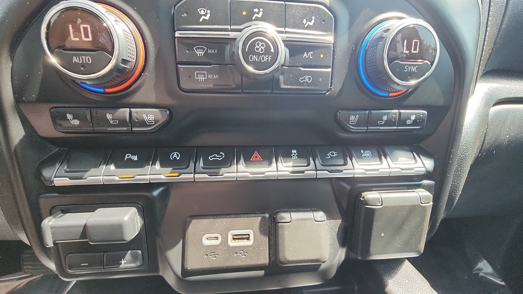 2019 Chevrolet Silverado 1500 LTZ - Photo 24