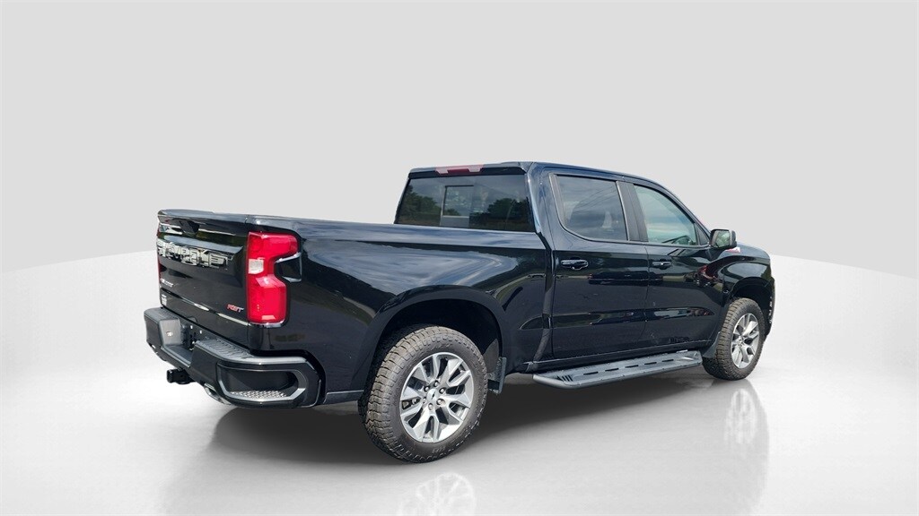 2022 Chevrolet Silverado 1500 RST photo 3