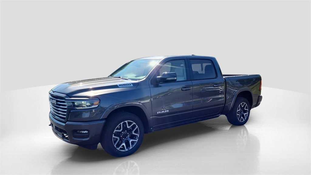 2026 Ram 1500 LARAMIE CREW CAB 4X4 5'7 BOX