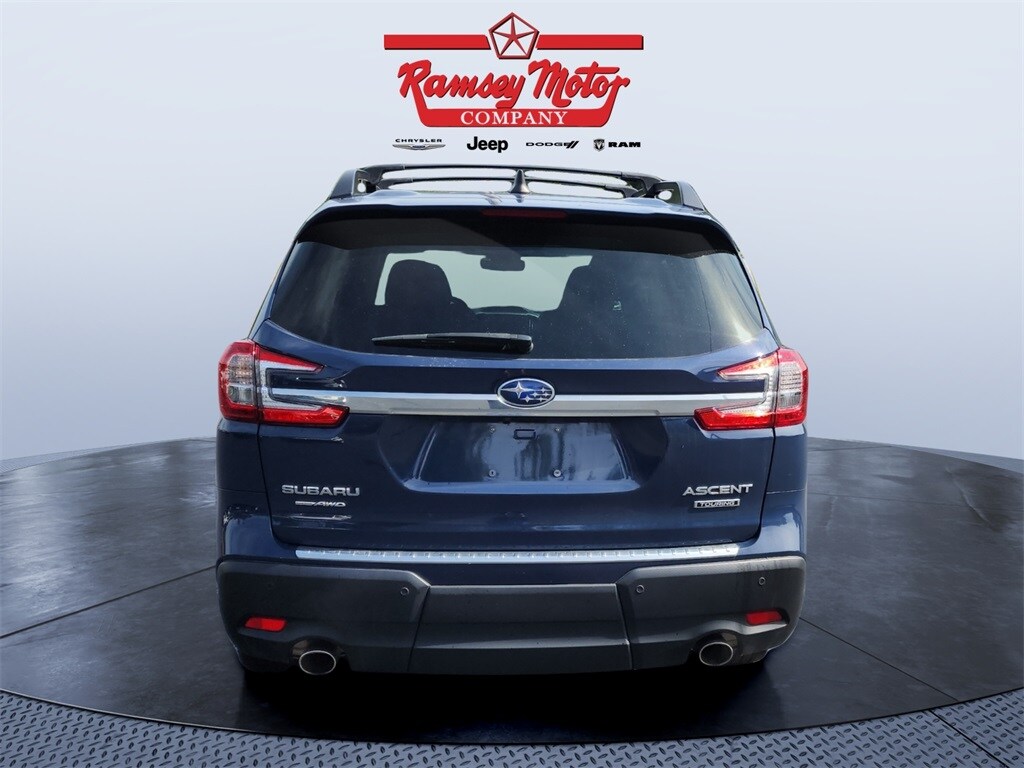 2023 Subaru Ascent Touring photo 4