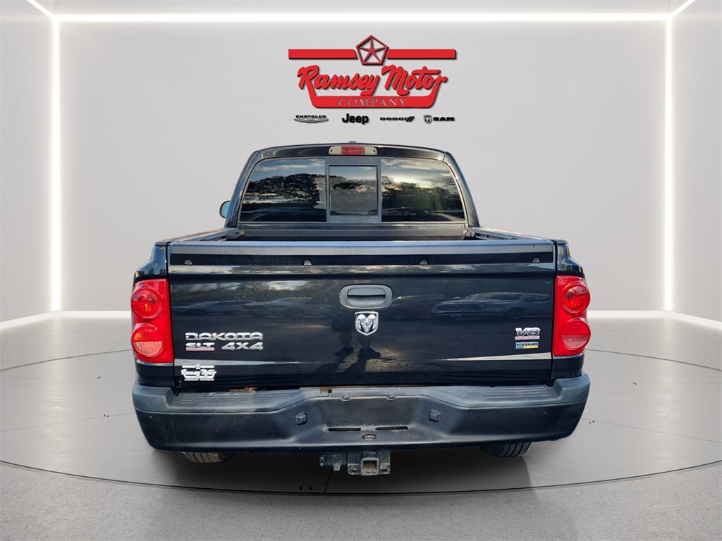 2008 Dodge Dakota SLT photo 4