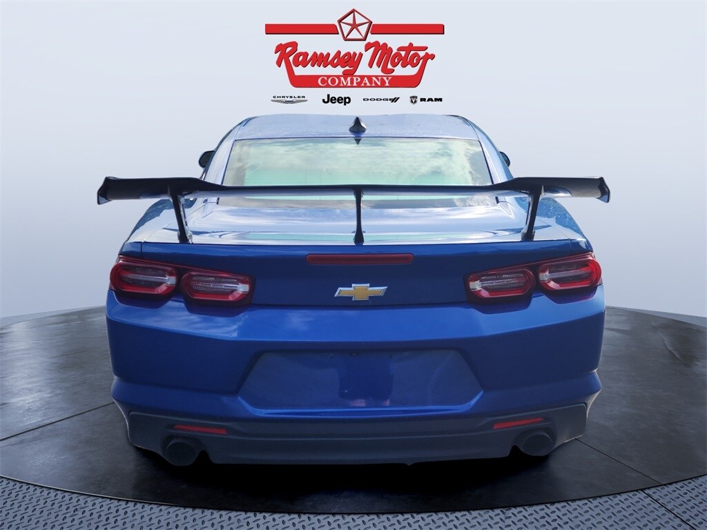 2022 Chevrolet Camaro 1LT photo 4