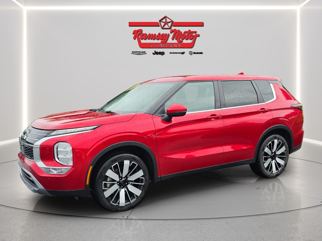 2025 Mitsubishi Outlander SE S-AWC's photo