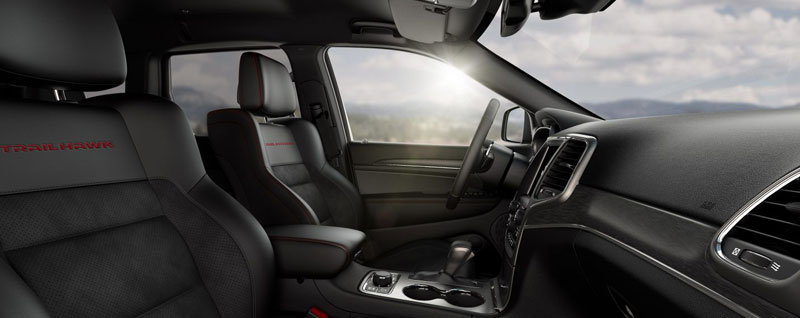 2017 Jeep Grand Cherokee Interior