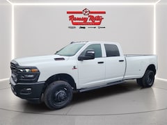 2026 Ram 3500 TRADESMAN CREW CAB 4X4 8' BOX Pickup