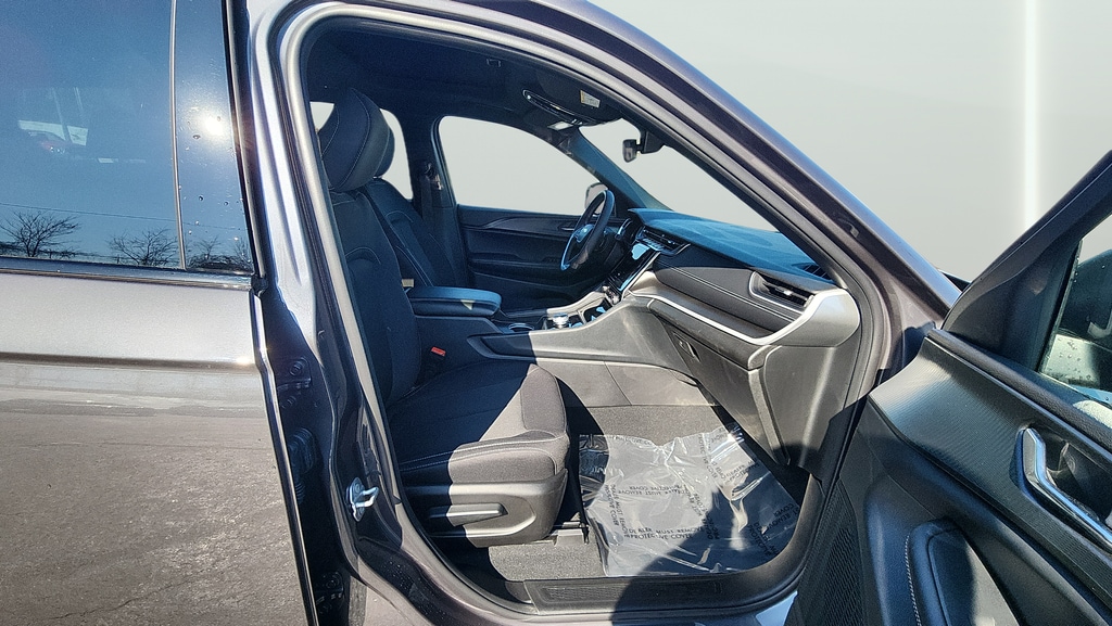 2025 Jeep Grand Cherokee L Laredo - Photo 17