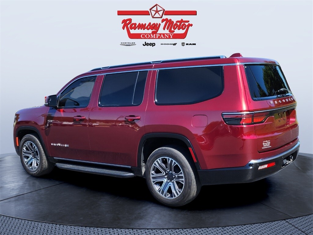 2022 Jeep Wagoneer Series III photo 3