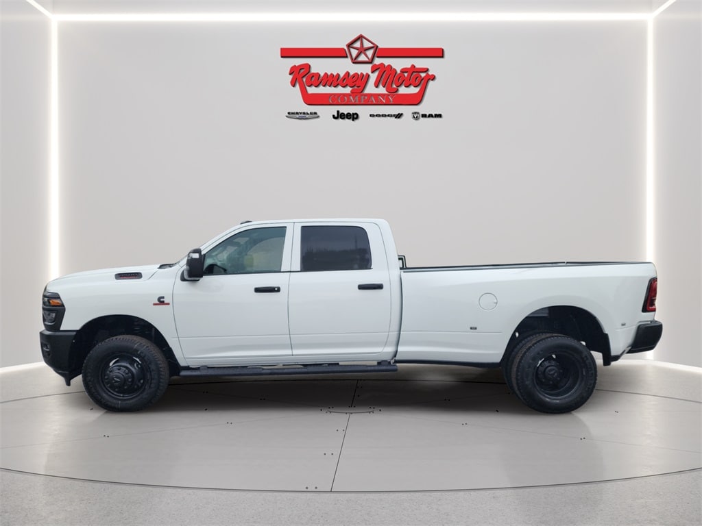 New 2026 Ram 3500 TRADESMAN CREW CAB 4X4 8' BOX Pickup