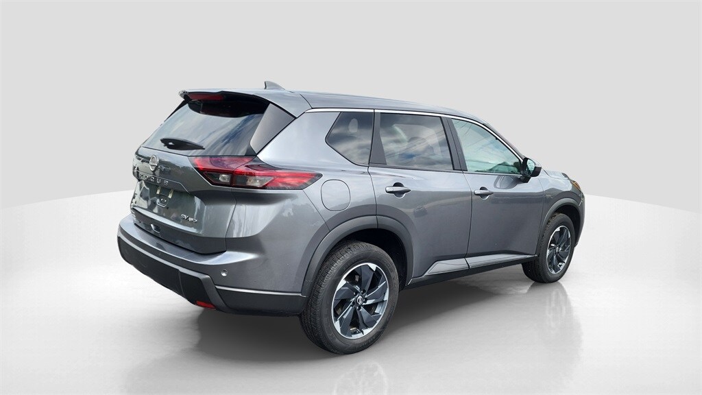 2024 Nissan Rogue SV photo 3