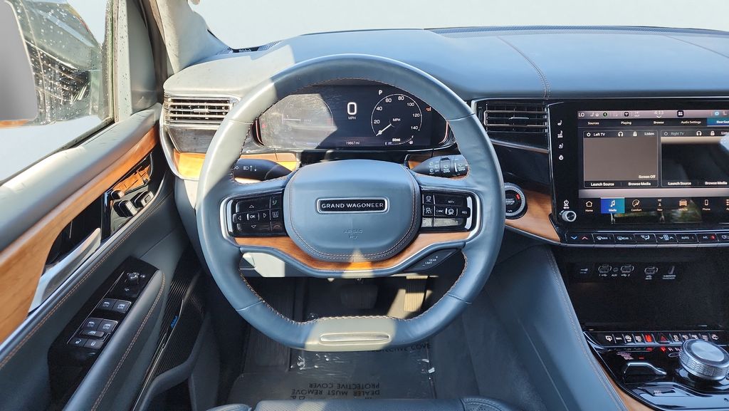 2024 Jeep Grand Wagoneer Series III - Photo 10