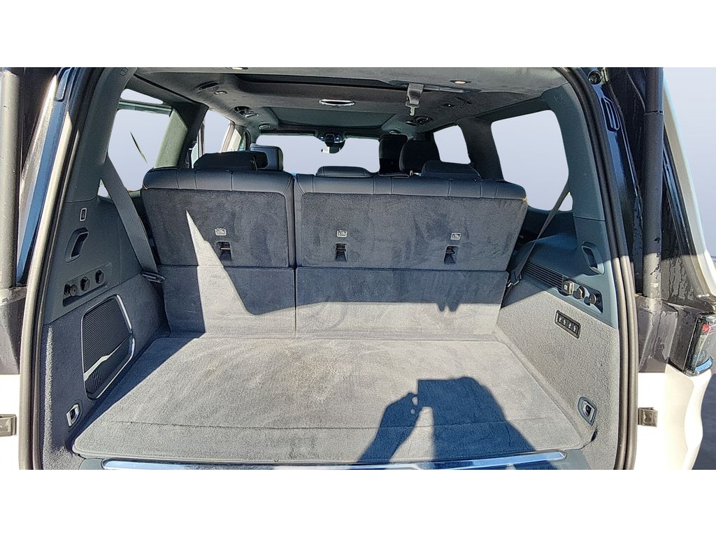 2024 Jeep Grand Wagoneer Series III - Photo 17