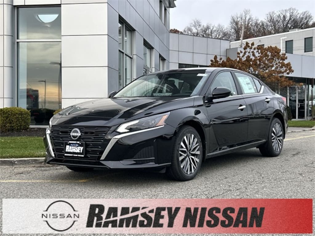 New 2025 Nissan Altima 2.5 SV Sedan