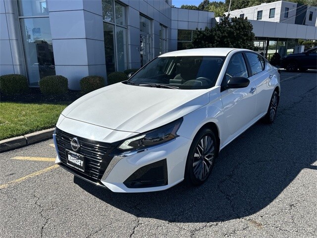 2024 Nissan Altima 2.5 SV photo 4