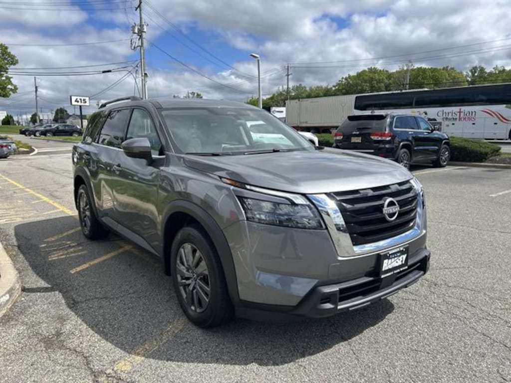 Certified 2024 Nissan Pathfinder SV SUV