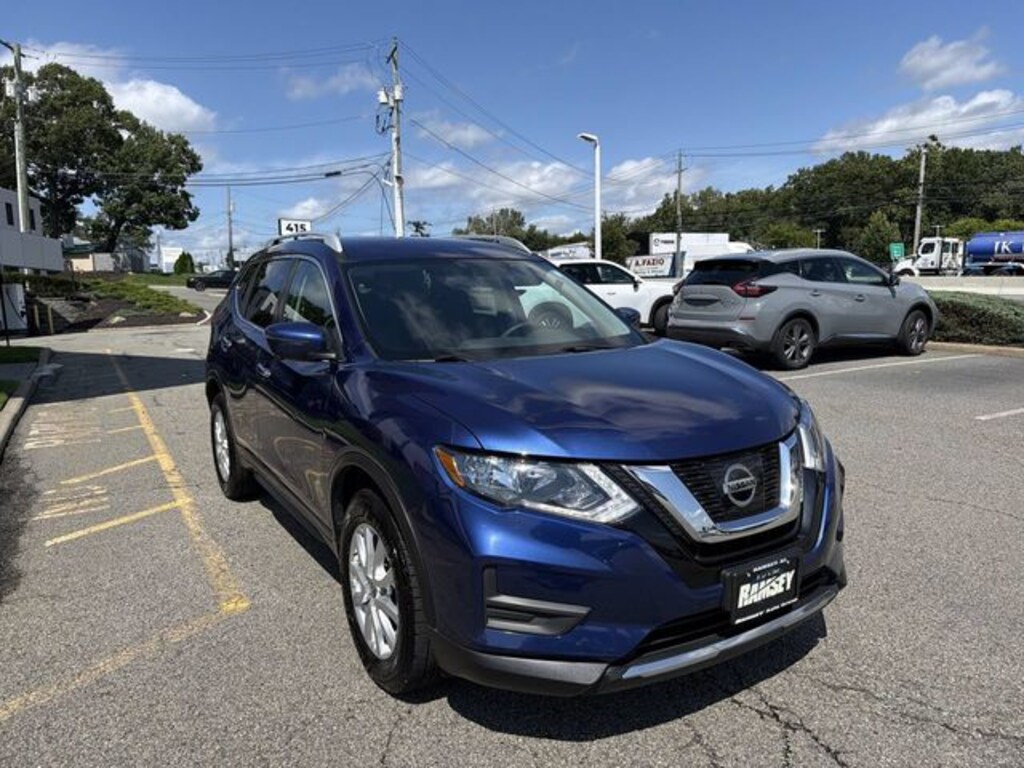Certified 2017 Nissan Rogue SV SUV