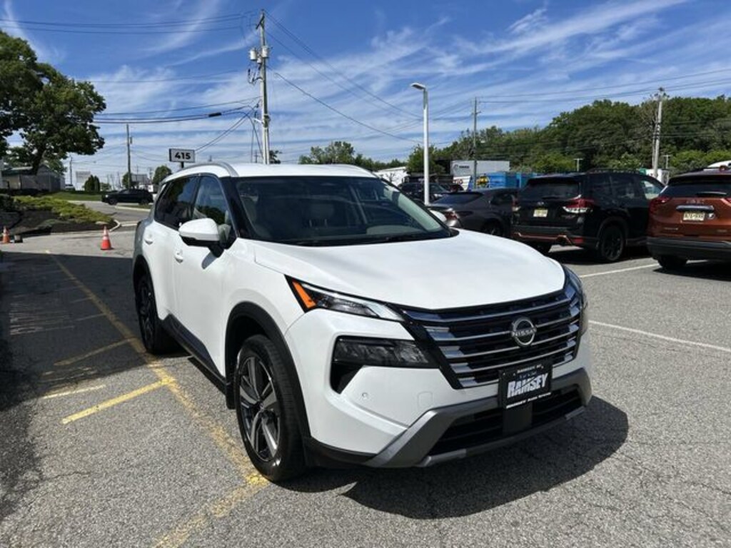 Certified 2025 Nissan Rogue SL SUV