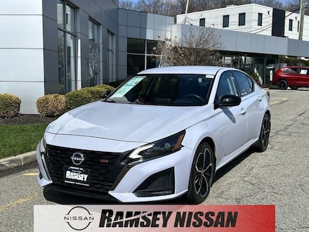 2024 Nissan Altima 2.5 SR Sedan