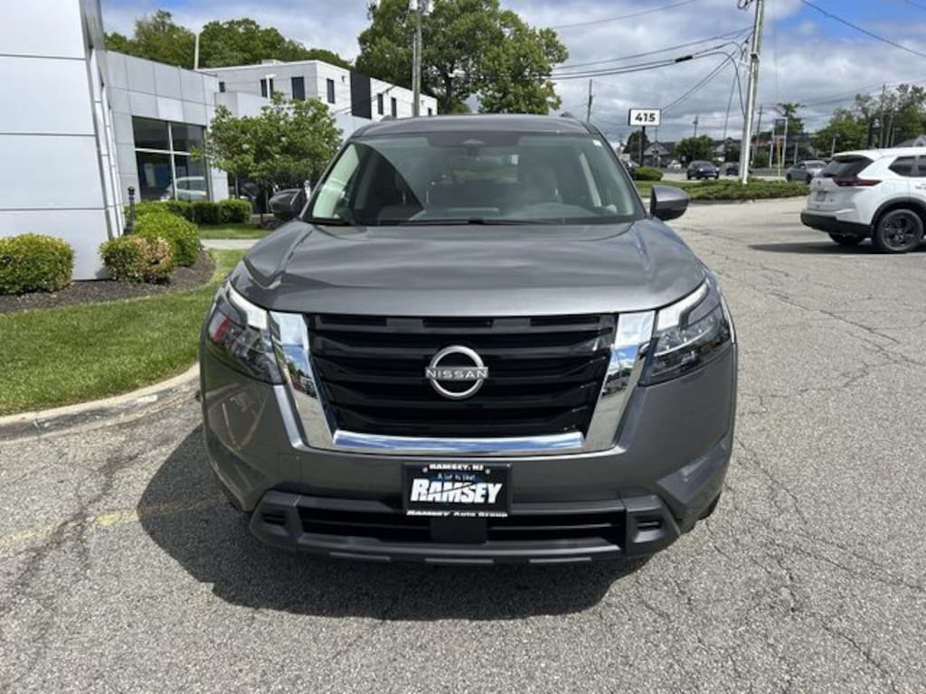 Certified 2024 Nissan Pathfinder SV SUV