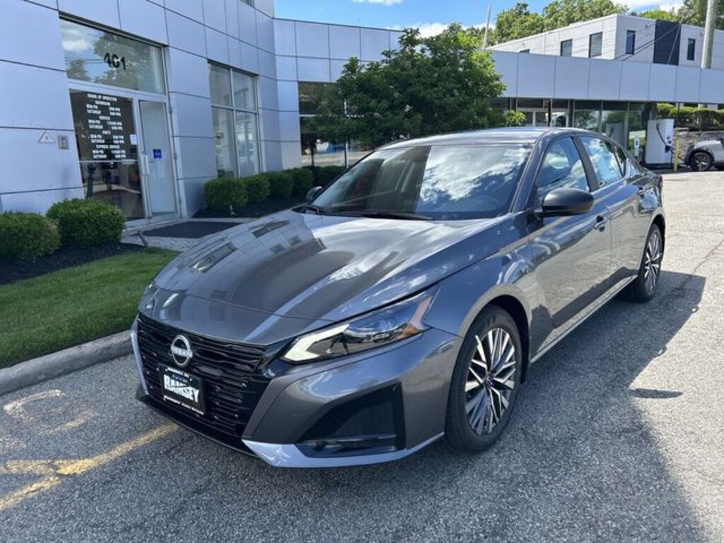 New 2026 Nissan Altima 2.5 SV Sedan