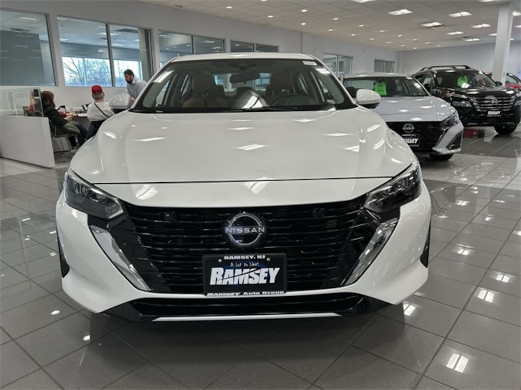 New 2025 Nissan Sentra SV Sedan