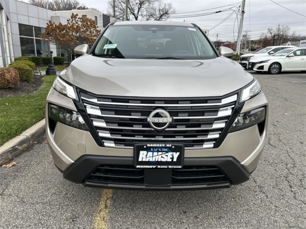 New 2026 Nissan Rogue SV SUV