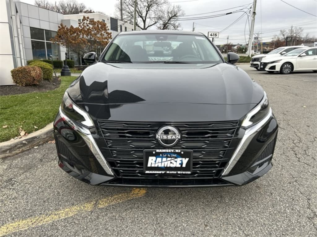 New 2025 Nissan Altima 2.5 SV Sedan