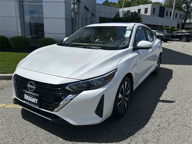 2025 Nissan Sentra SV photo 4