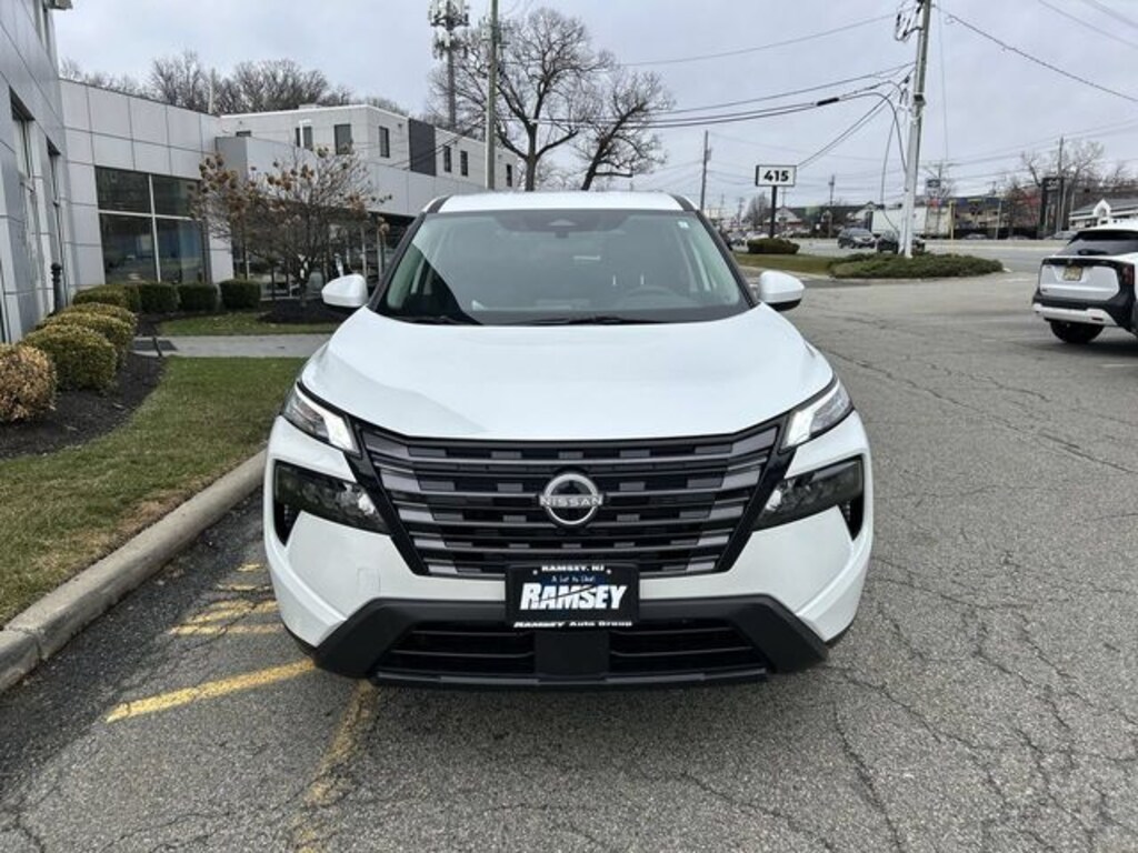 New 2026 Nissan Rogue SV SUV