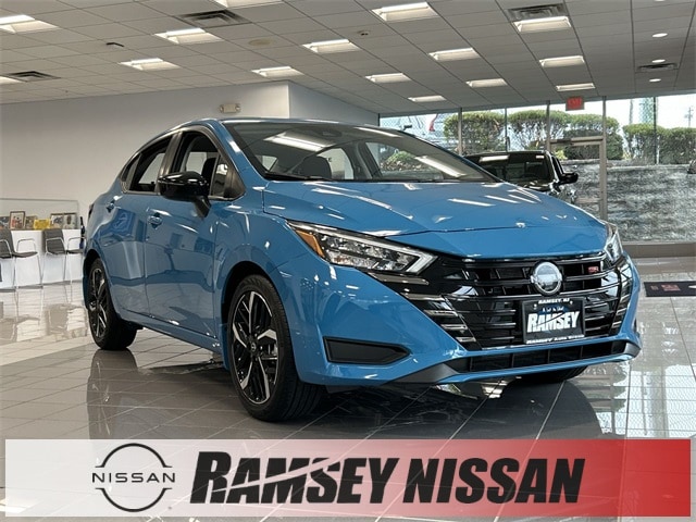 2025 Nissan Versa Sedan SR