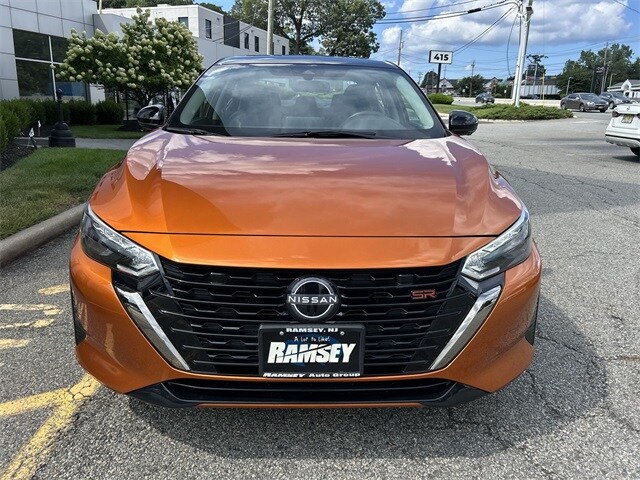 2024 Nissan Sentra SR photo 3