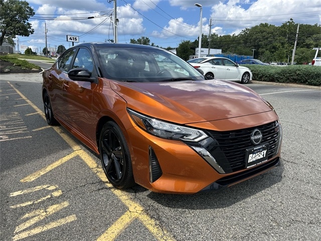 2024 Nissan Sentra SR photo 2