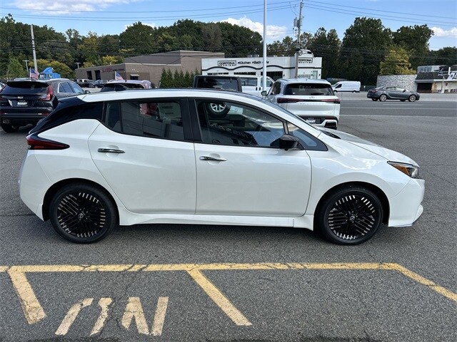 2024 Nissan Leaf SV Plus photo 4