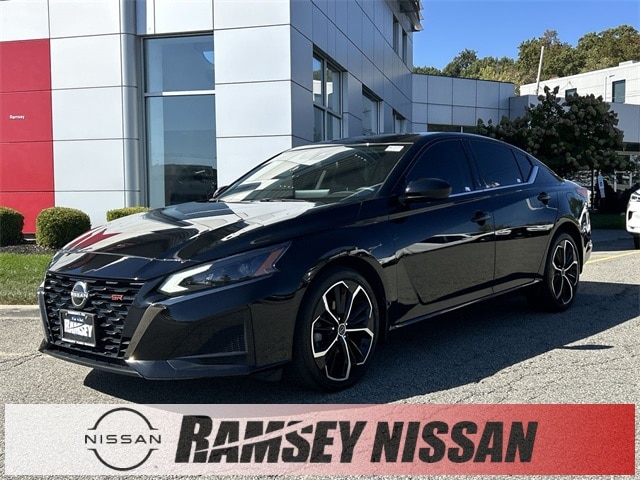 2024 Nissan Altima SR