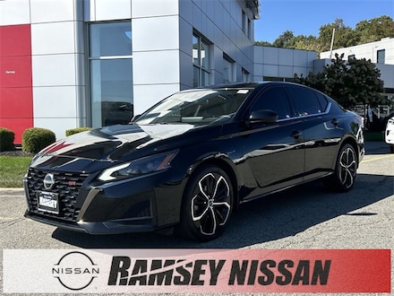 2024 Nissan Altima 2.5 SR Sedan